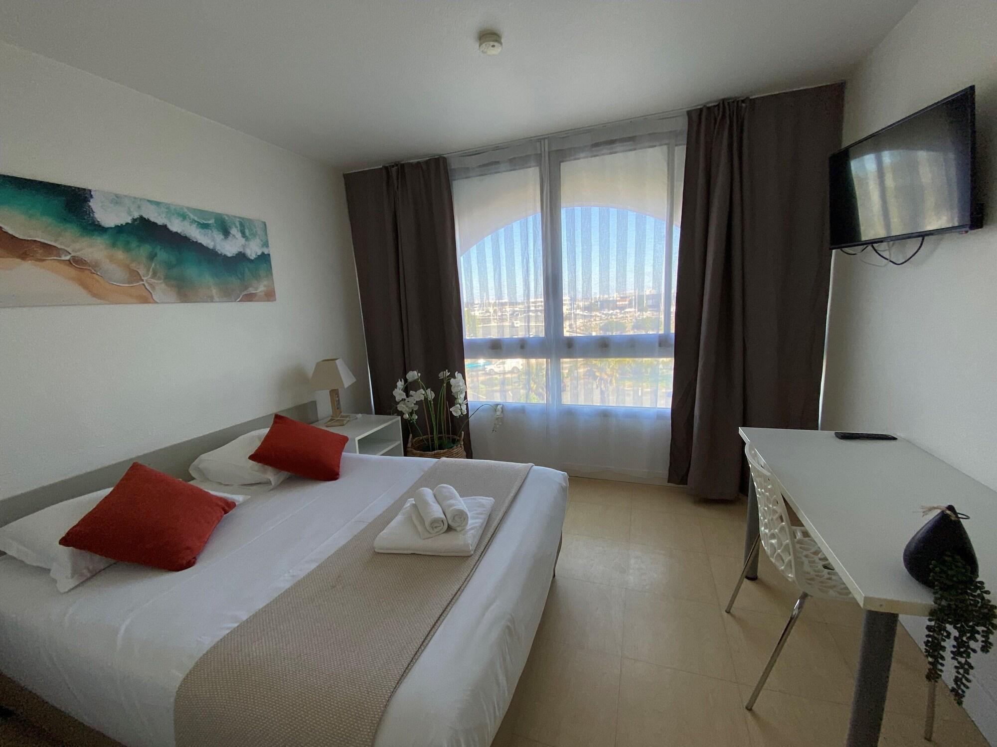 Renovated, Studio, Harbour View