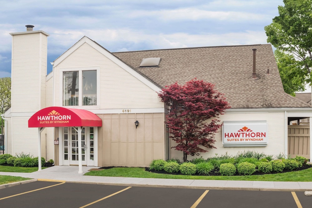 Hawthorn Suites By Wyndham Columbus North 1/25