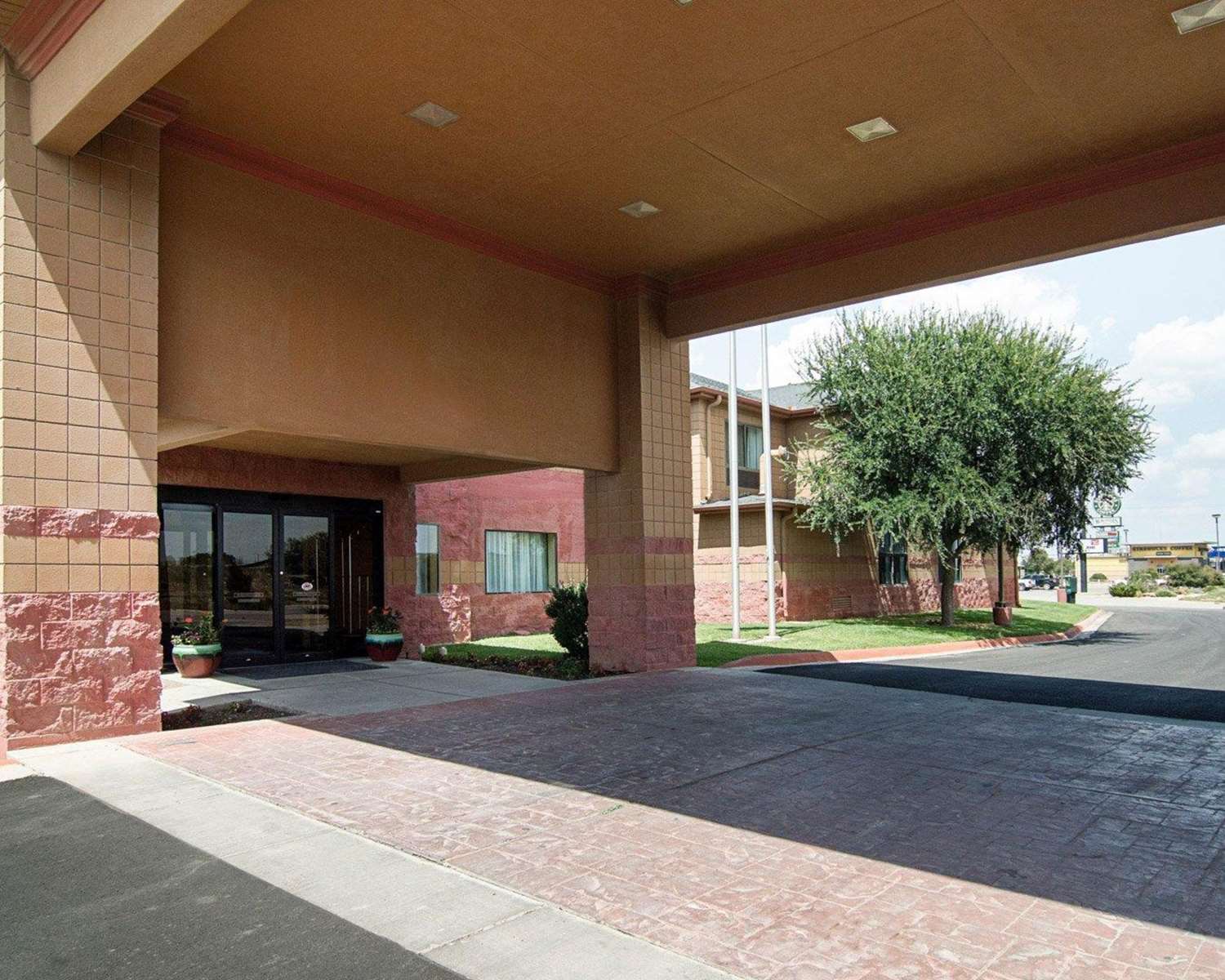Quality Inn Midland TX 23/24