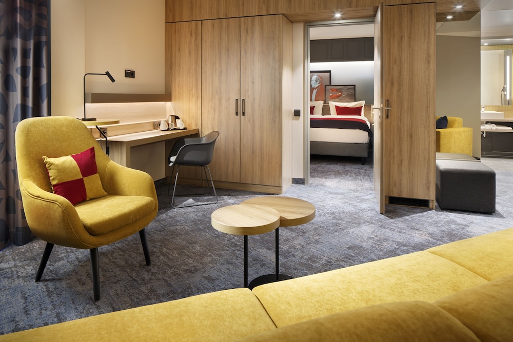HOLIDAY INN HAMBURG - HAFENCITY 43/75
