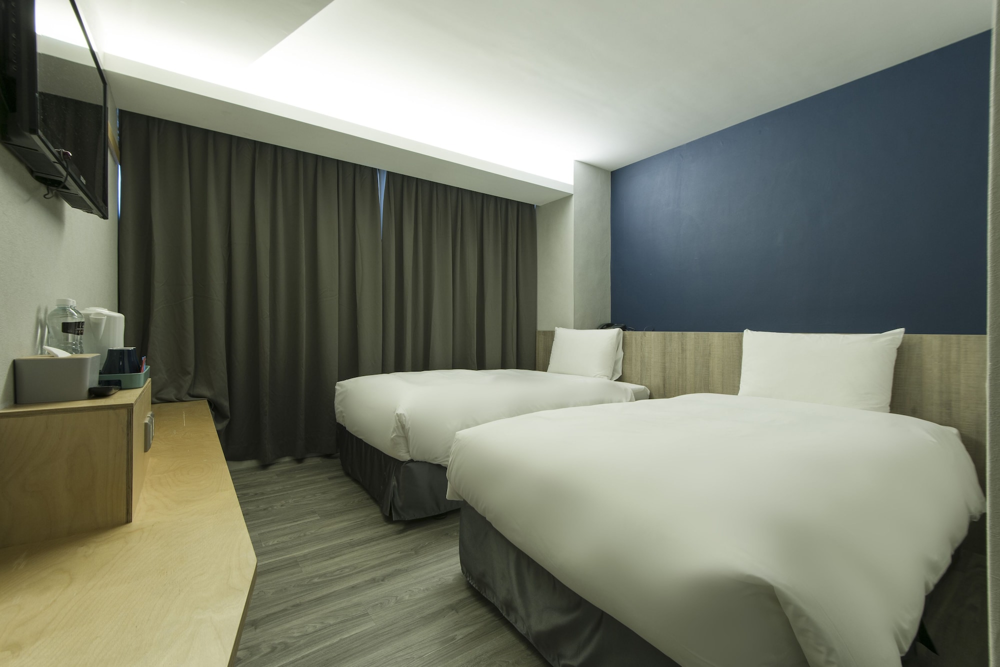 SUPERIOR, TWIN BEDS