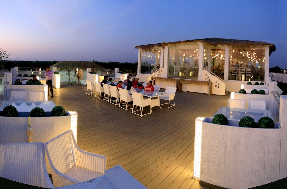 Serena Beach Resort 35/50