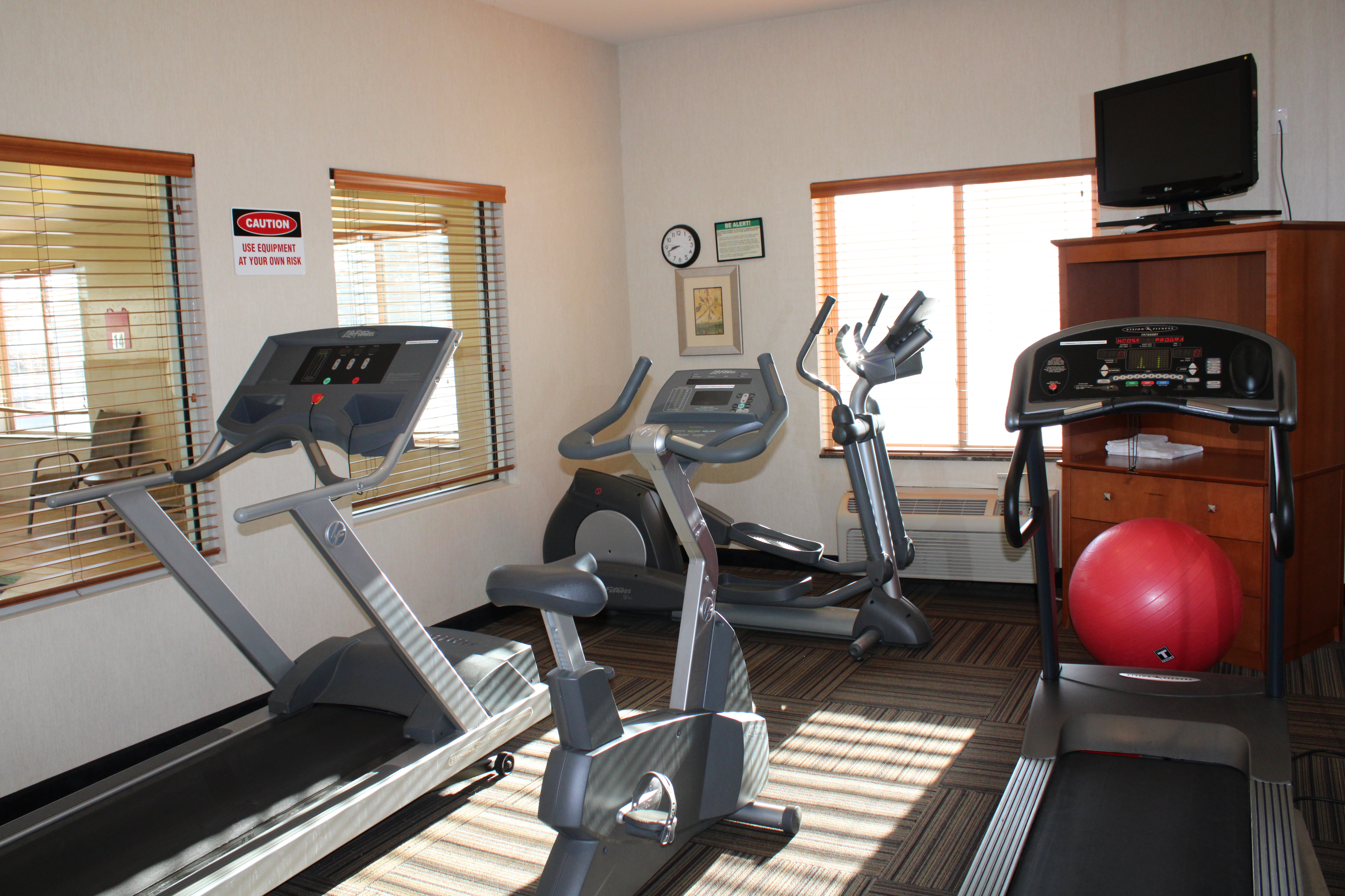 Holiday Inn Express Hotel & Suites Vernal - Dinosaurland 50/77