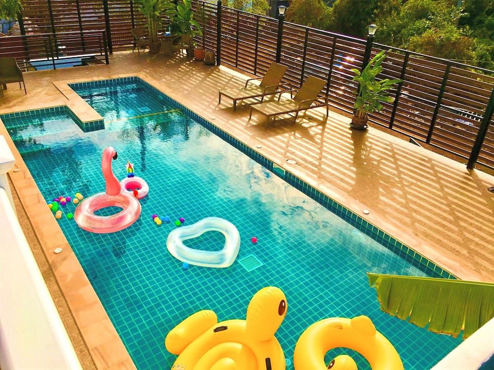 Koh Larn Riviera 5/50