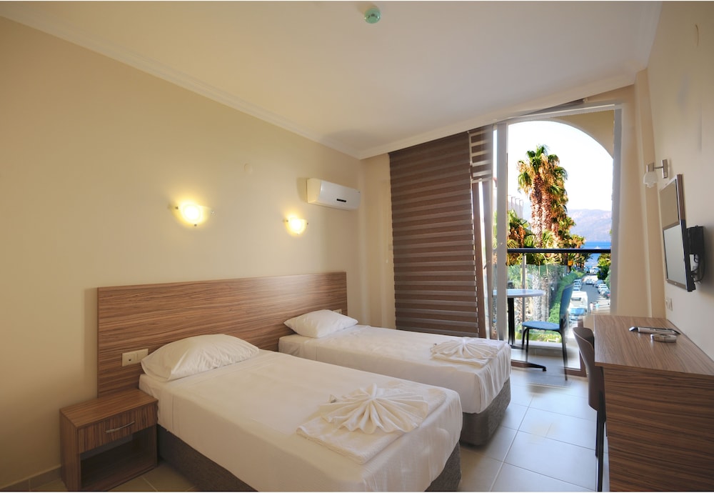 Astoria Life Hotel photo5