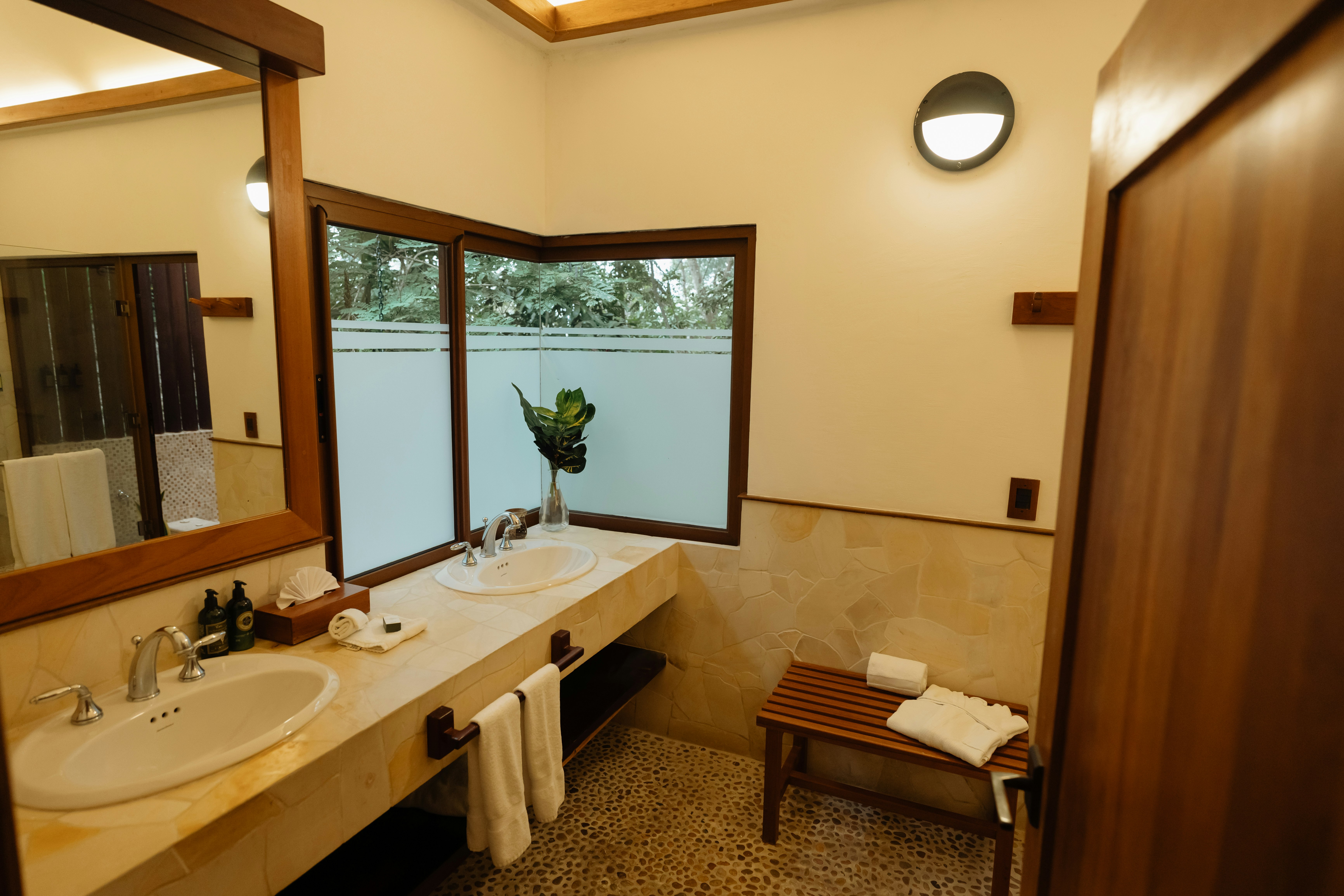Bolontiku Boutique Hotel 82/83