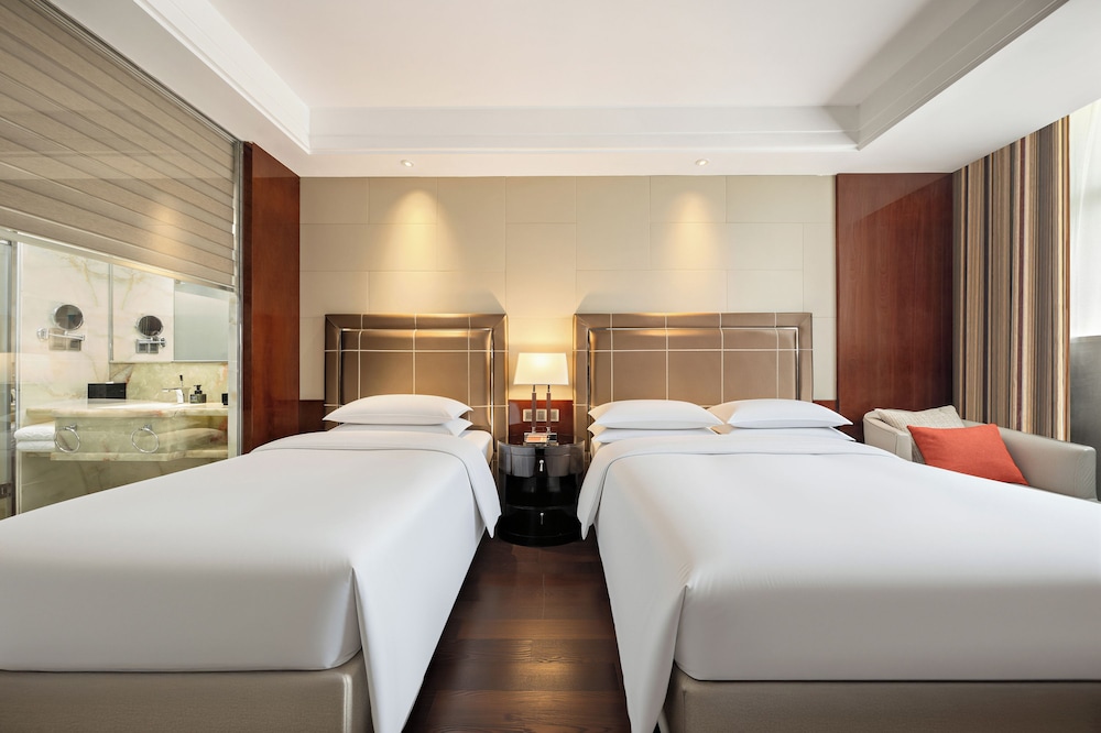غرفة سوبيريور ثلاثية بسرير كوين وسرير فردي، Maixinge International Hotel 3/8