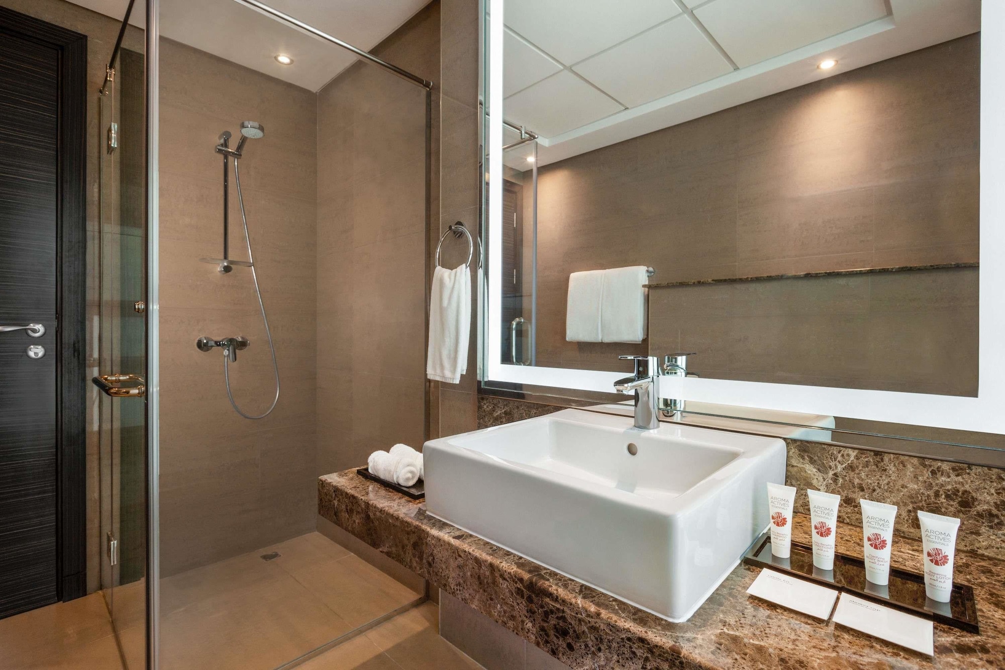 Superior, Twin Beds, Smoking, Ramada Resort by Wyndham Manama Seef 5/5