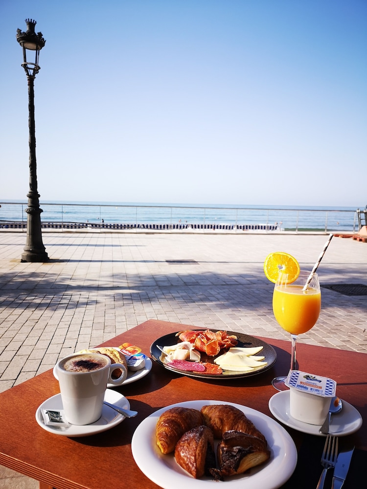 Urh Sitges Playa Hotel 44/69