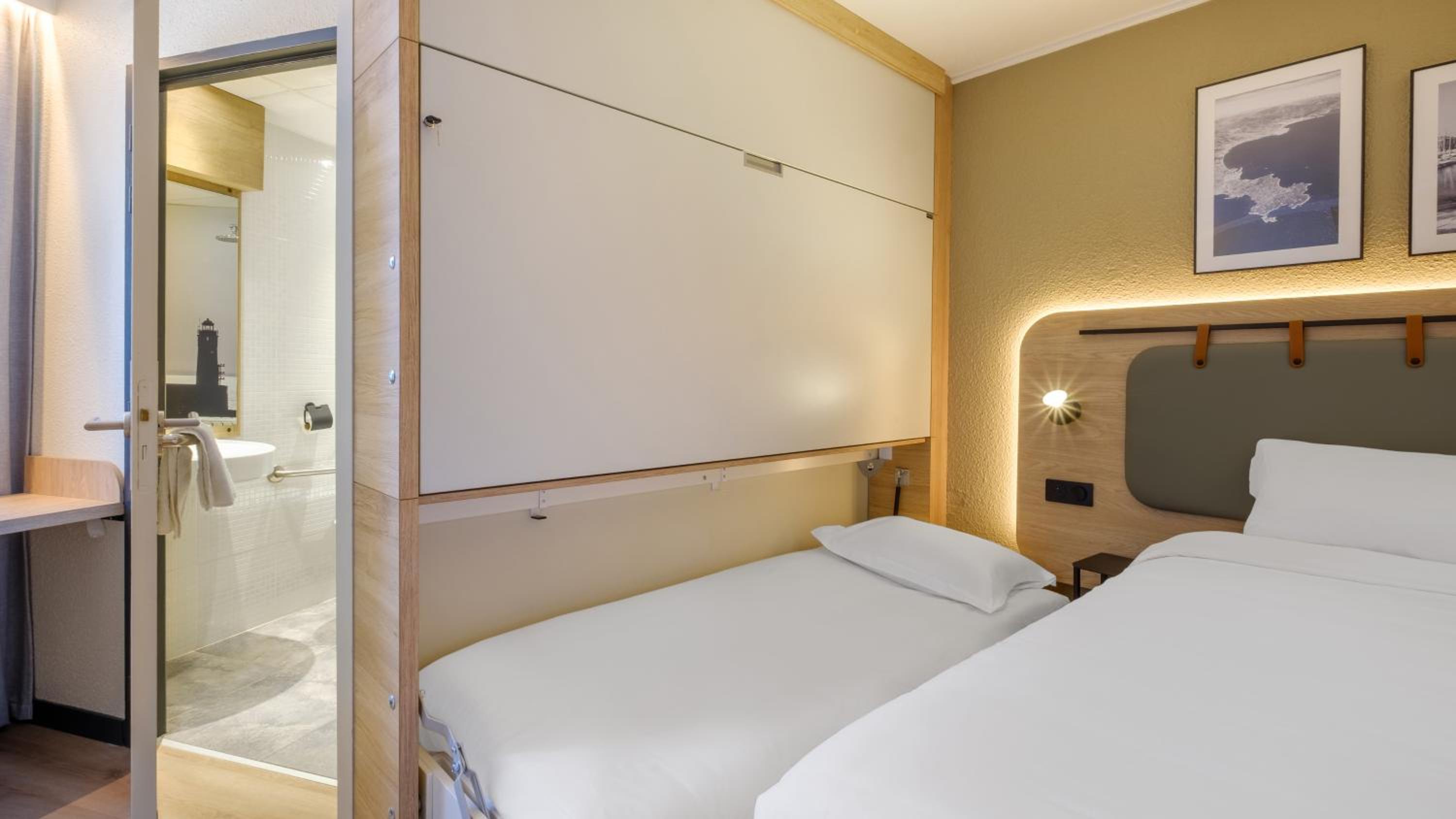 غرفة قياسية بأسرّة بطابقين وسرير كوين، Campanile Nice Airport 2/20