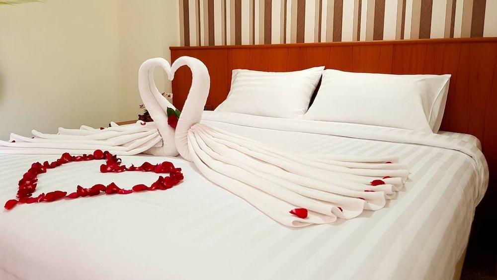 The Route Sriracha Hotel And Residence 12/49