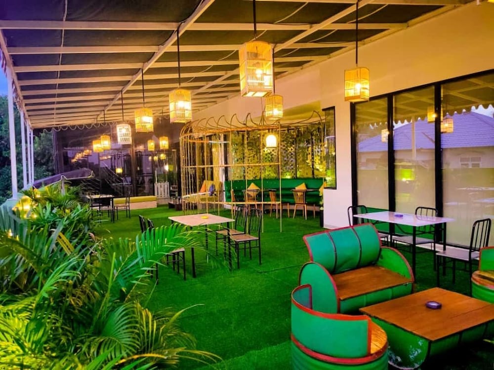 Maxonehotels Com Balikpapan 34/40