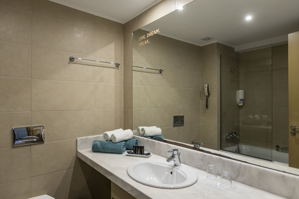 Asterias Beach Resort 46/47
