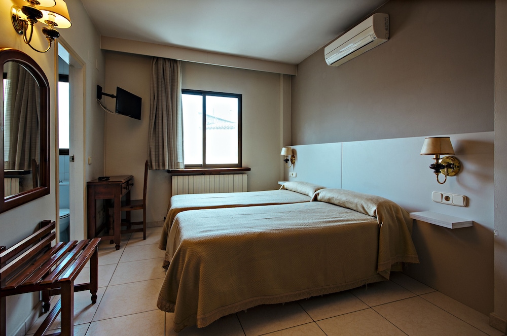 HOTEL BONCOMPTE LLEIDA 2/17