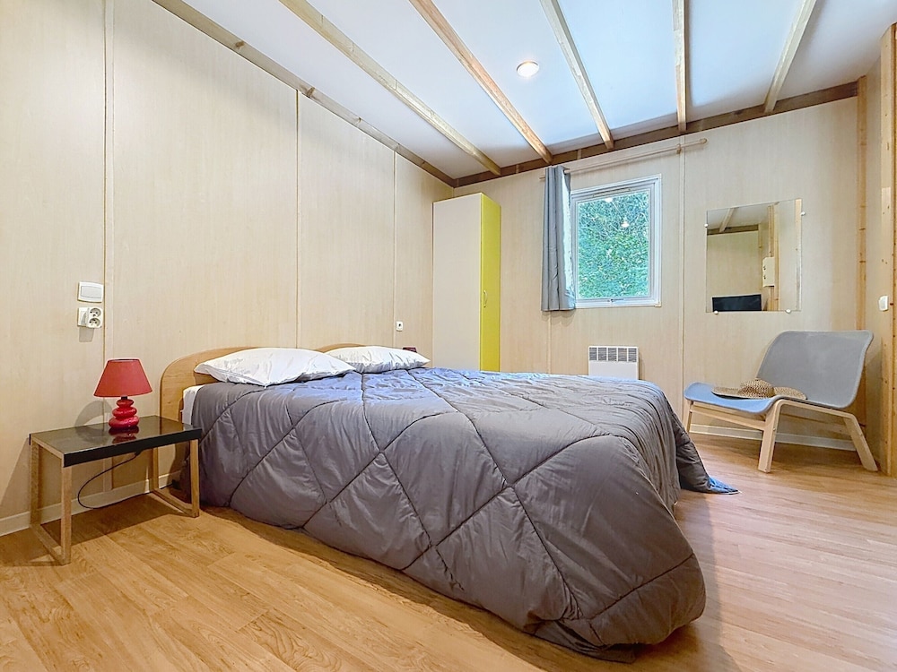 Cottage, Twin Beds, 2 Bunk Beds, Queen Bed, Sofa