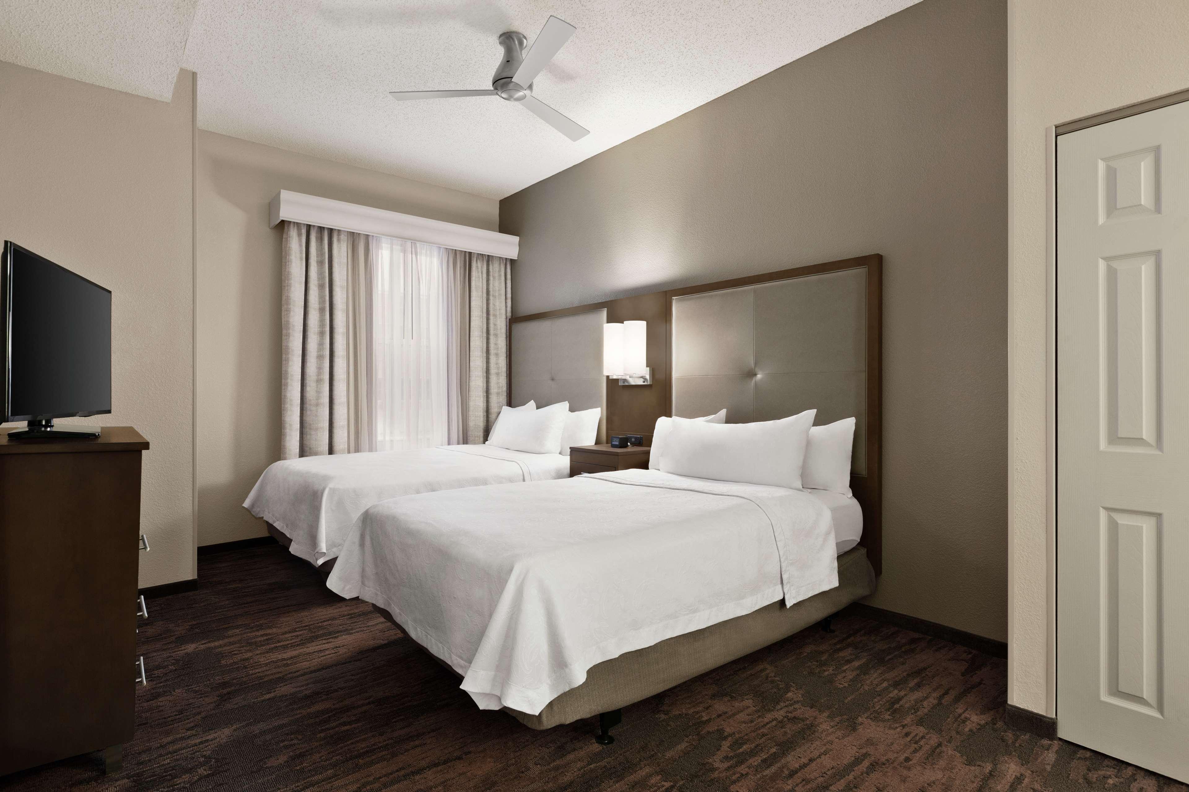 SUITE, 2 DOUBLE BEDS, ACCESSIBLE
