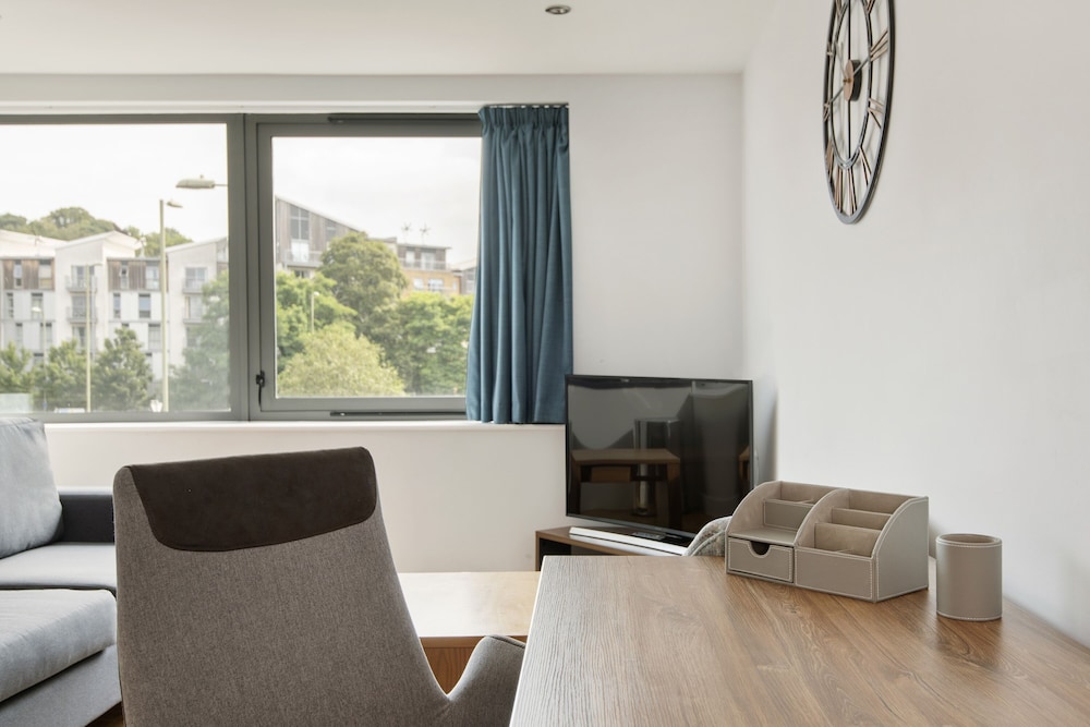 Max Serviced Apts Farnborough 46/58