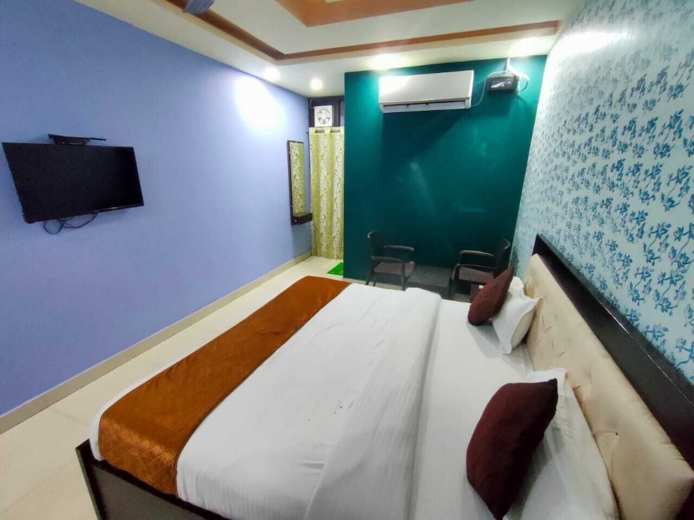 Hotel Devbhoomi Inn 22/40