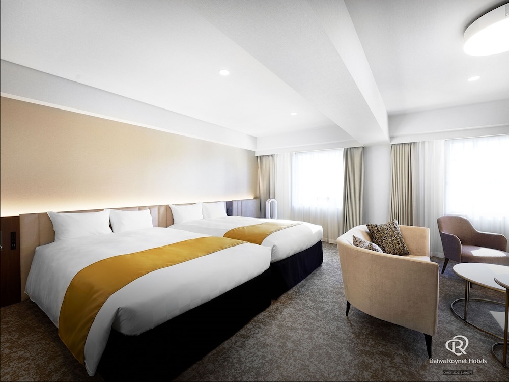 JUNIOR SUITE, 2 DOUBLE BEDS