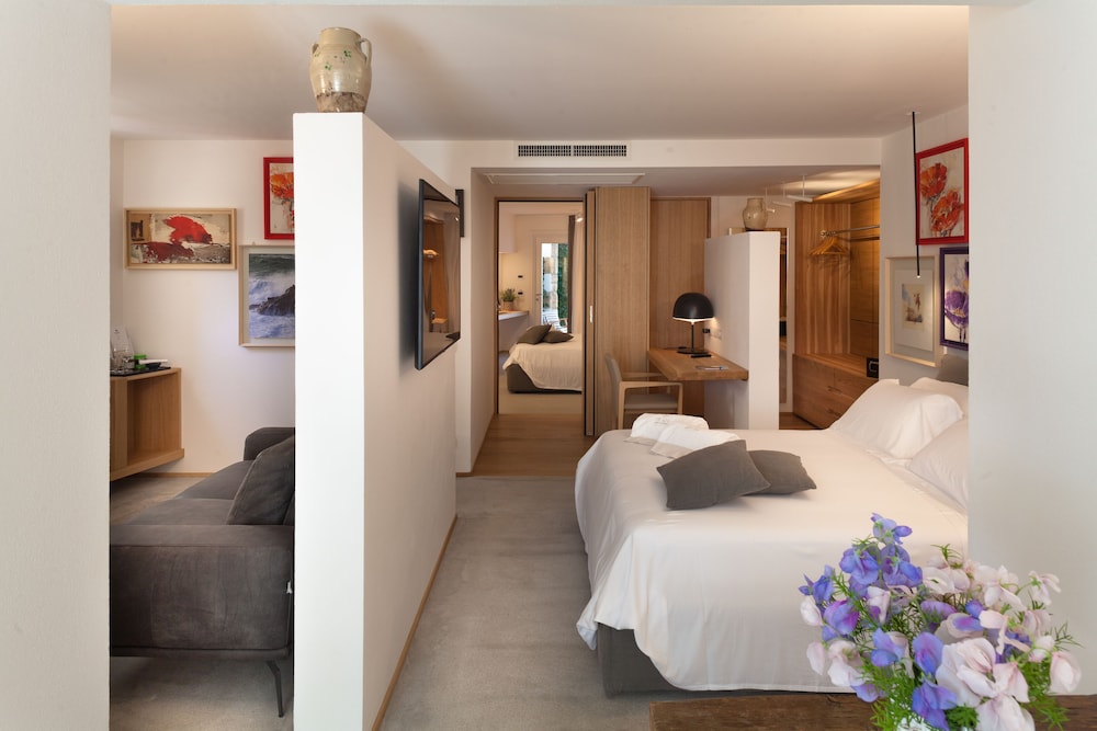 Praia Art Resort 27/73