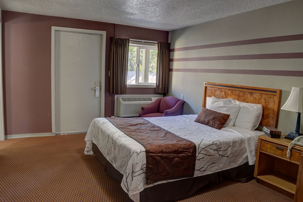 The Inn At Salmon Creek 8/23