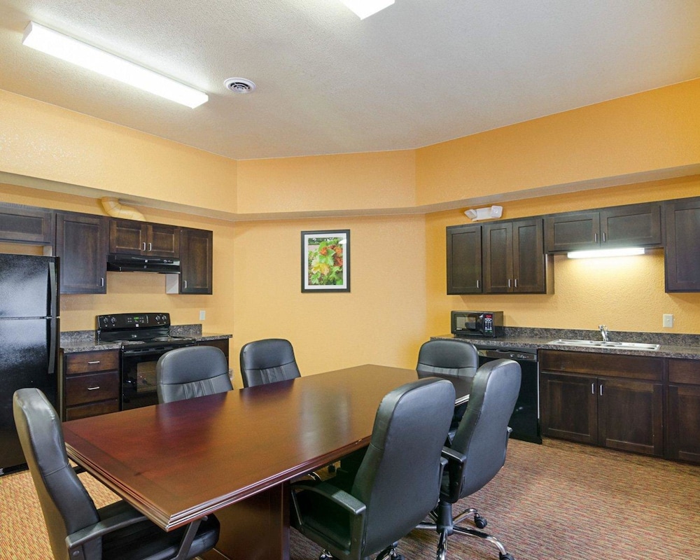 Comfort Inn Suites Orange Montpelier 48/55