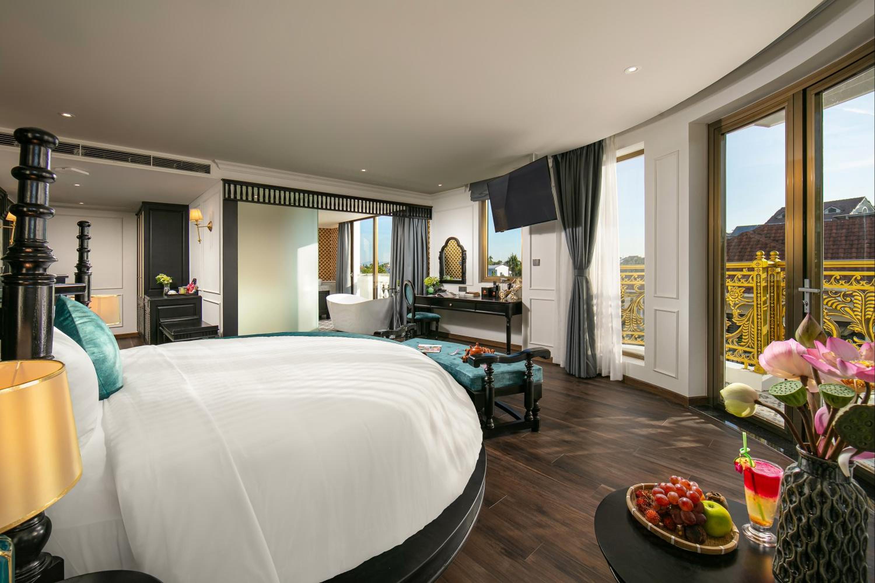 Luxury, Suite