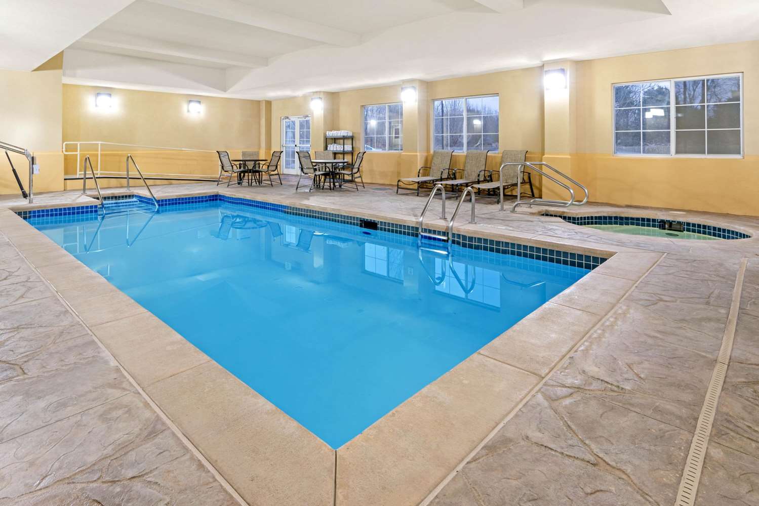 La Quinta Inn & Suites by Wyndham Stillwater-University Area 21/41