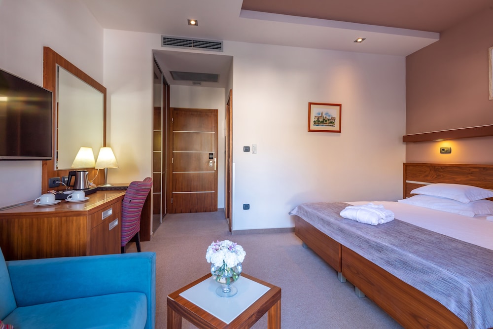 Room at Hotel Plaza Omis, OMIS
