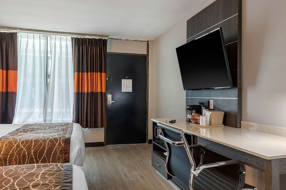 VetteCity Hotel 12/21