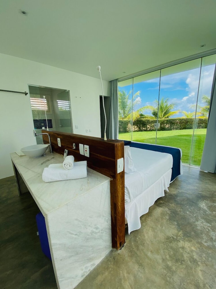B Blue Beachouses 26/65