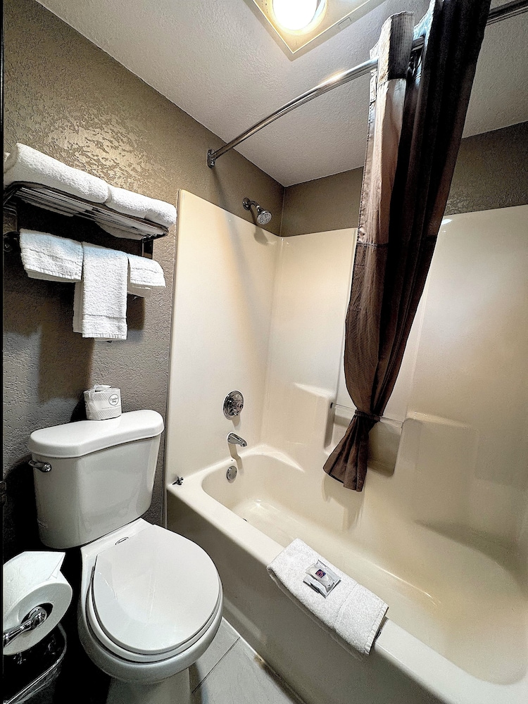 Motel6 Eau Claire, WI 40/49