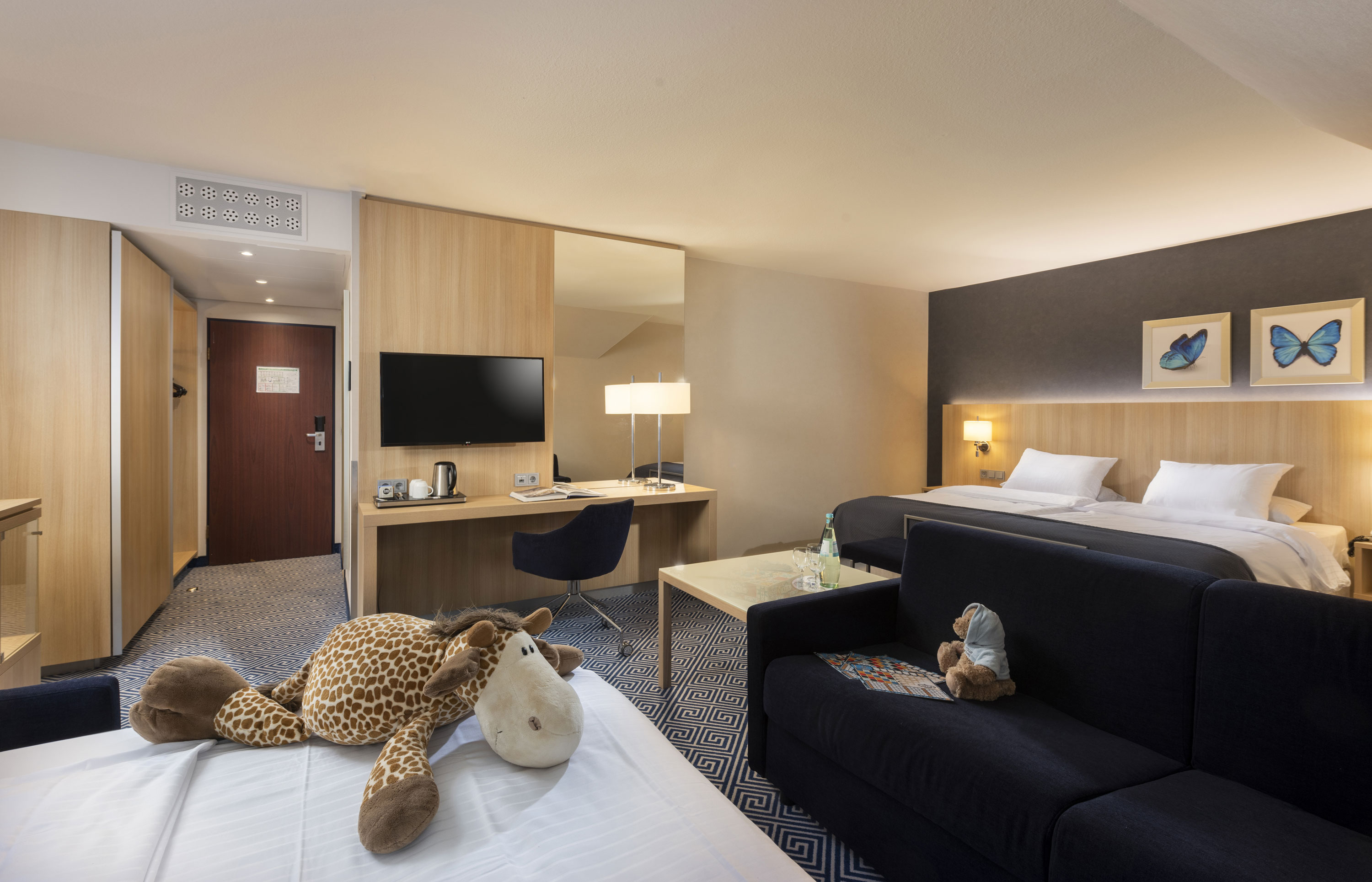 غرفة سوبيريور عائلية بسرير مزدوج، Maritim Hotel Wurzburg 2/2