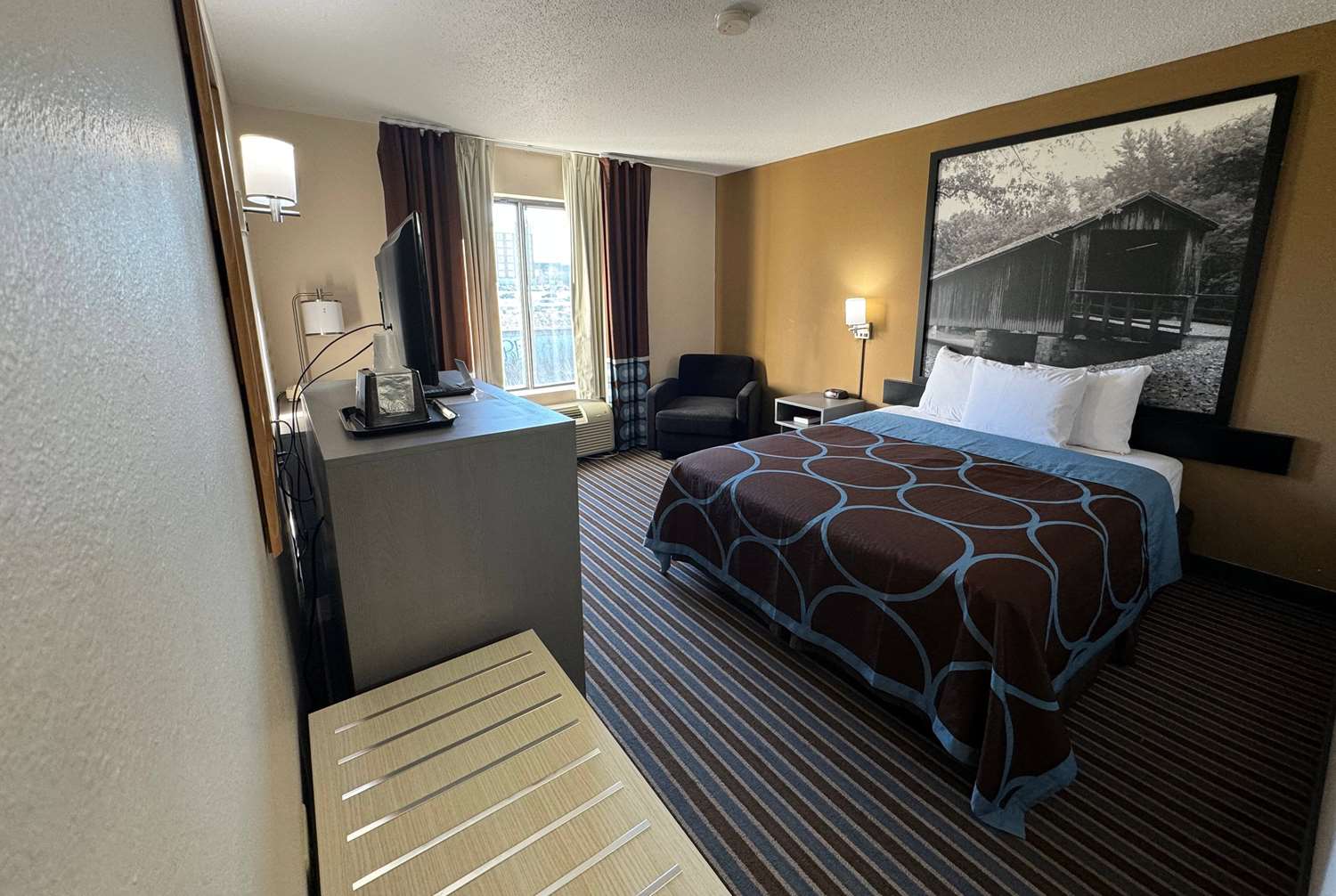 Super 8 by Wyndham Columbia Clark Lane 9/16