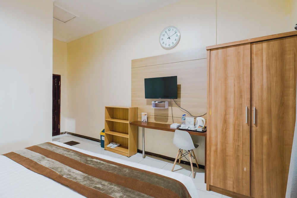 Aleyra Hotel and Villa Garut 40/50