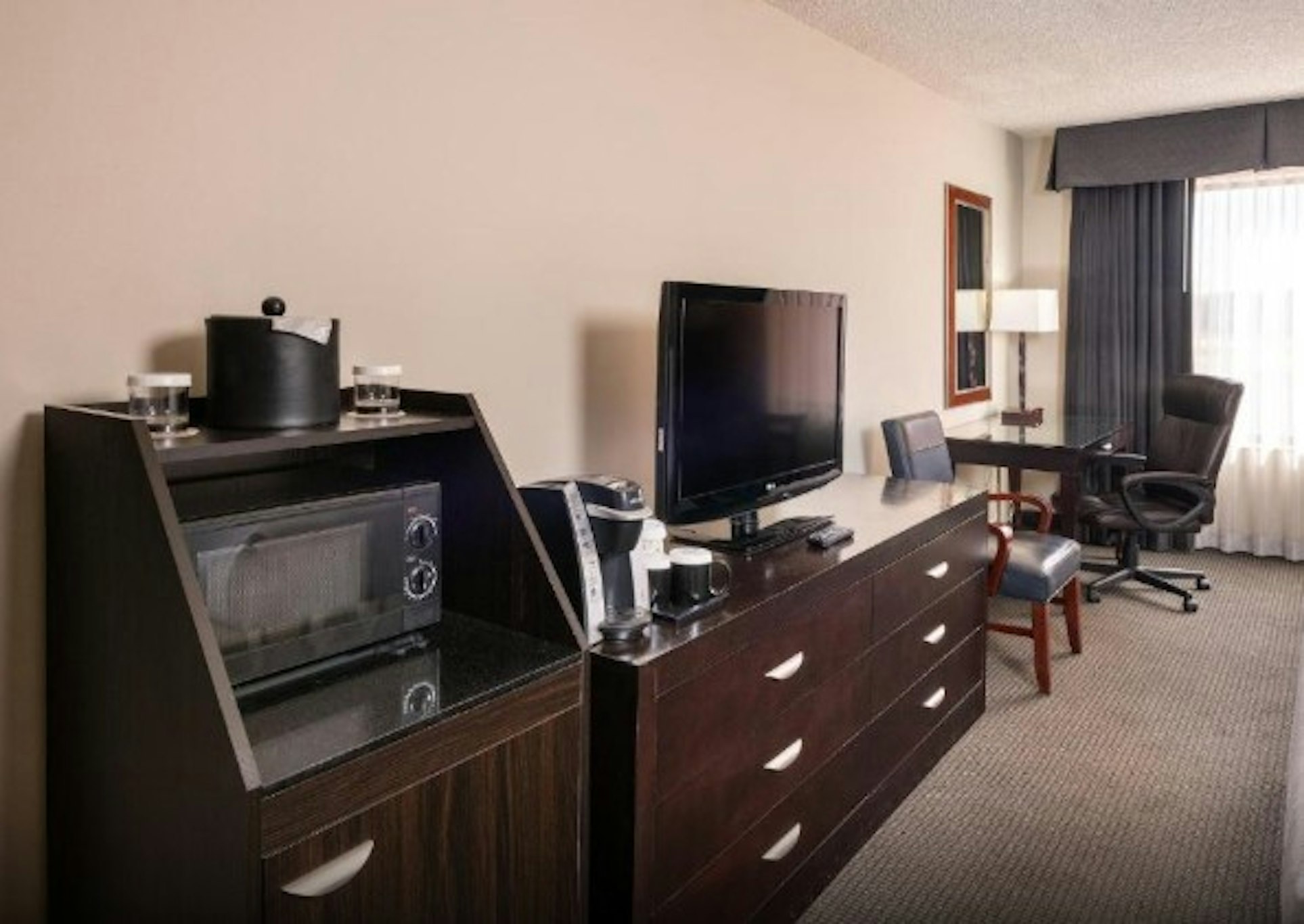 Concord Plaza Hotel 45/58