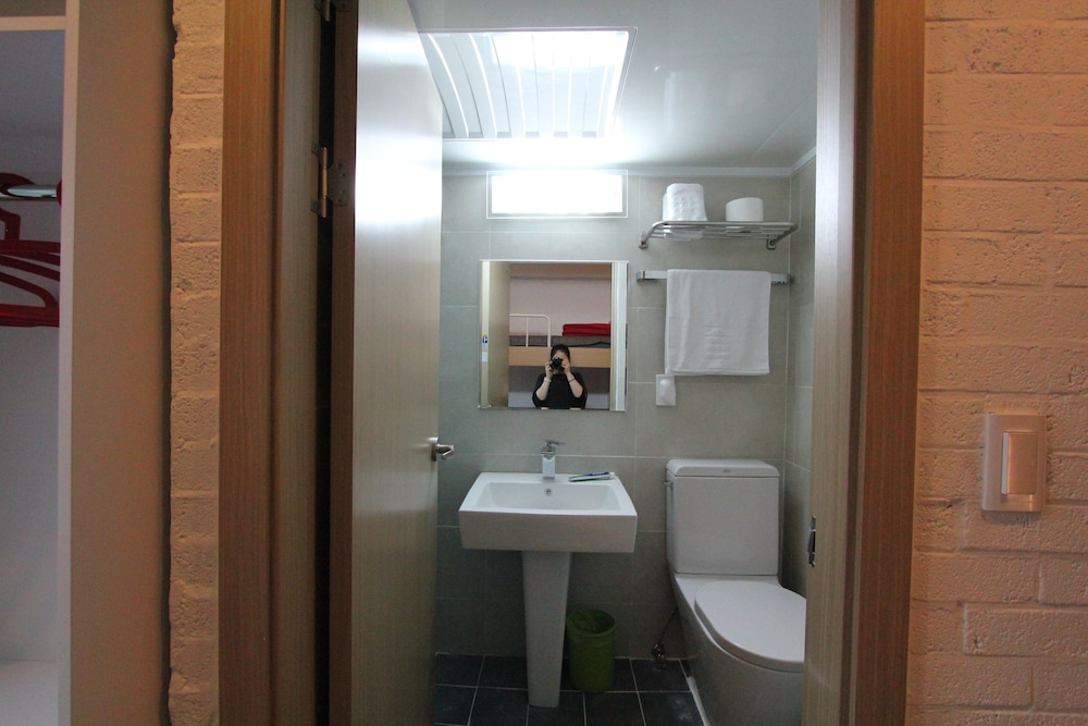 B My Guesthouse 48/50