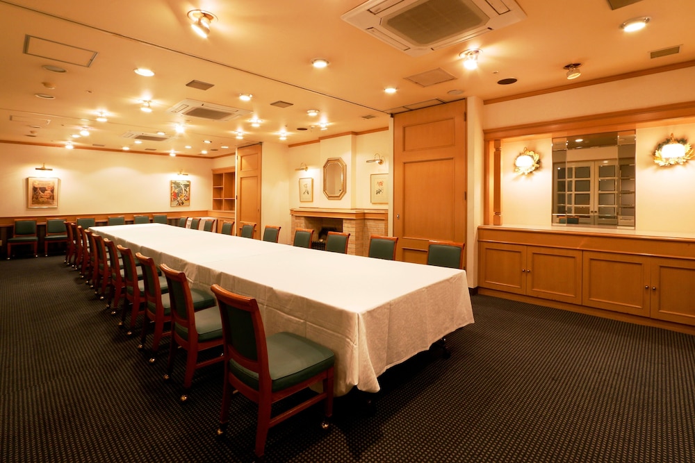 Nest Hotel Matsuyama 59/68