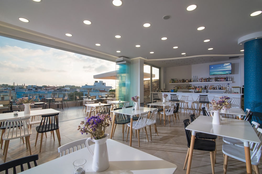 Belvedere Hotel 49/64