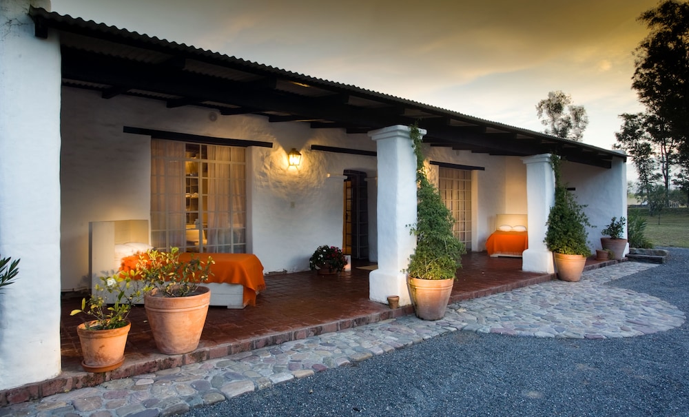 House Of Jasmines 2/52