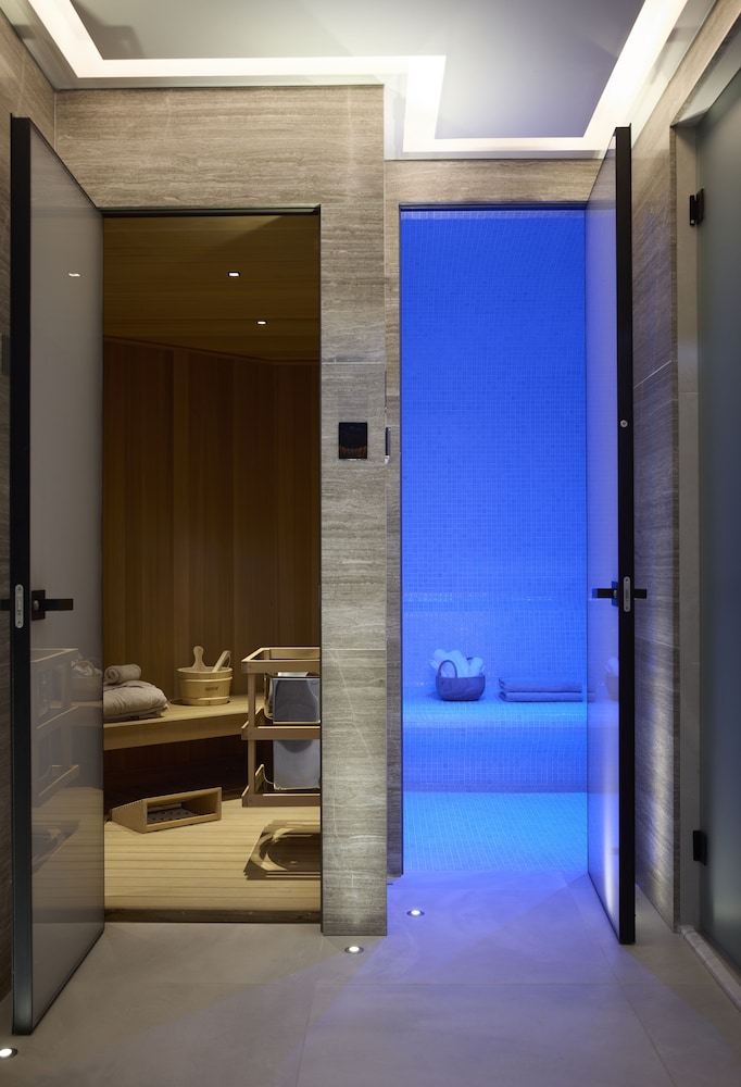 Dusit Suites Athens 33/58