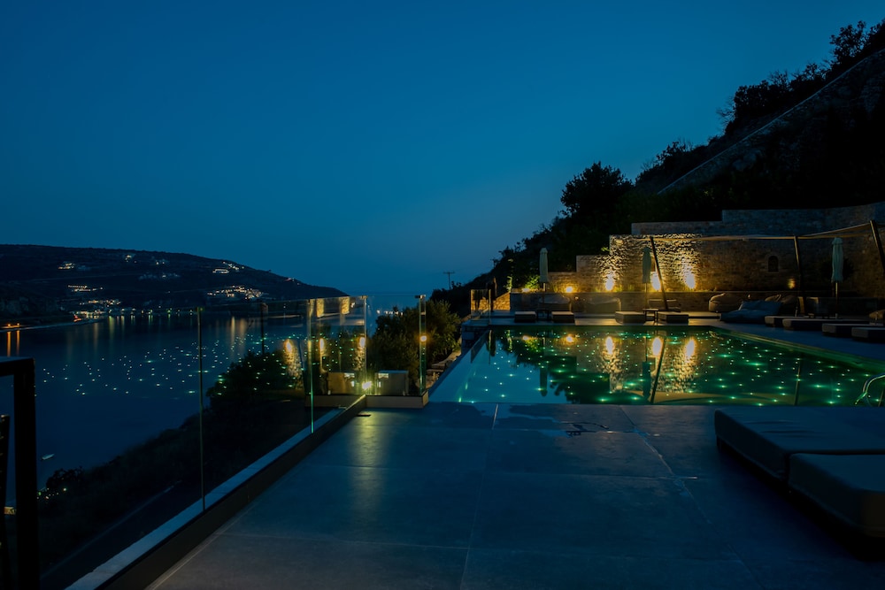 Manifest Boutique Hotel 2/50