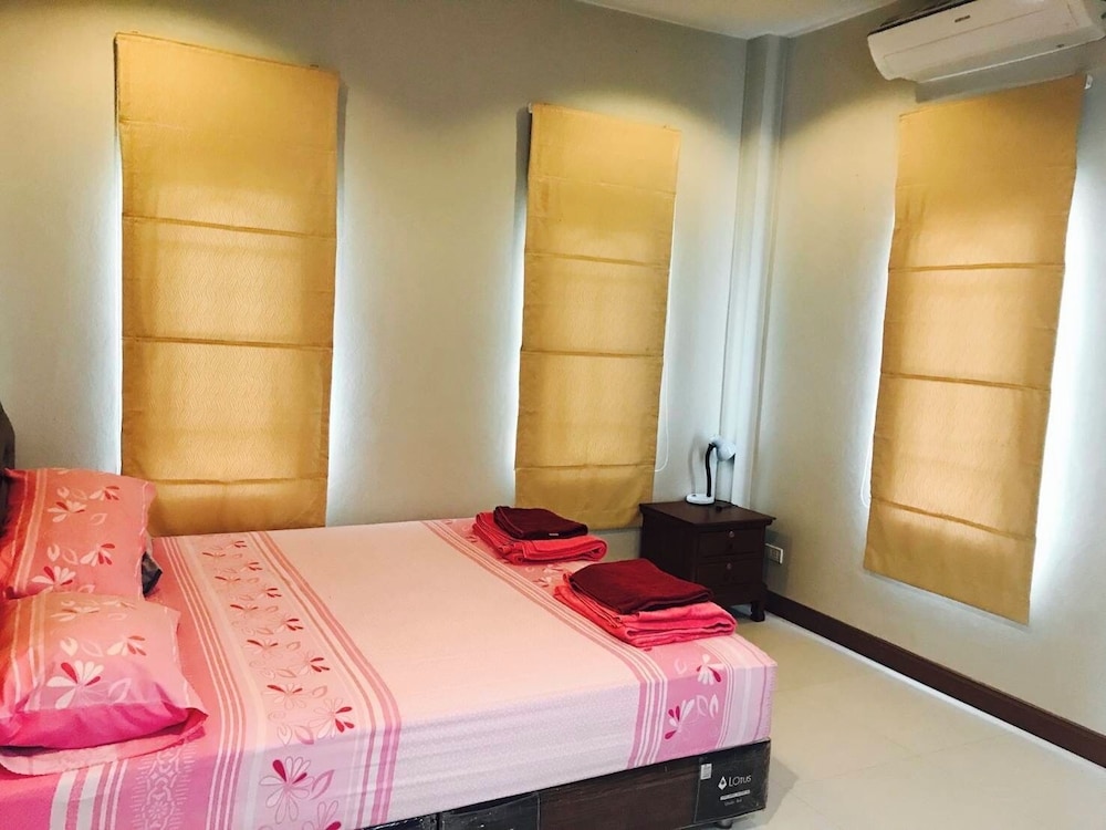 Krisada Beach Resort 23/56