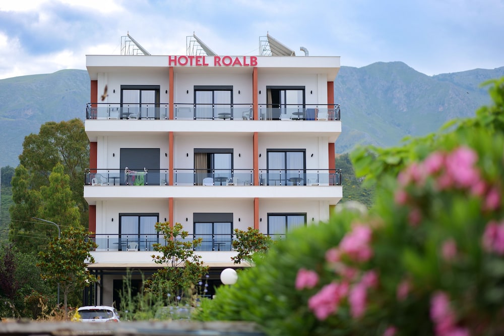 Hotel Roalb 7/28