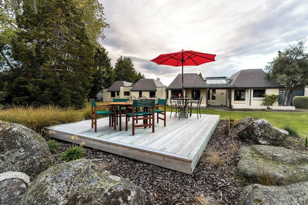 Distinction Te Anau Hotel and Villas 57/68
