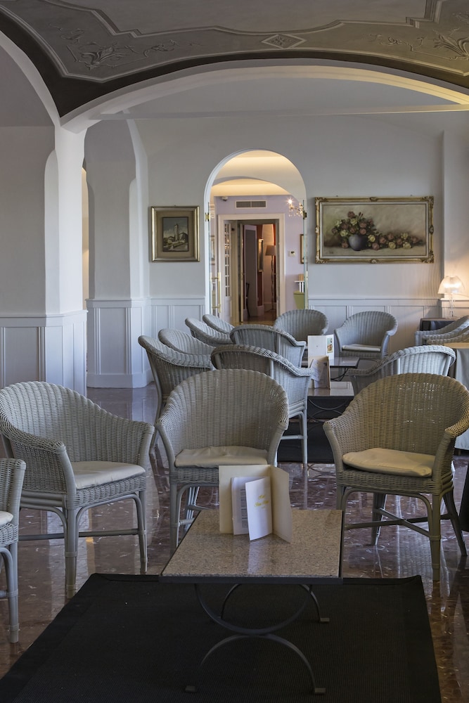 Hotel Beau Rivage 37/69