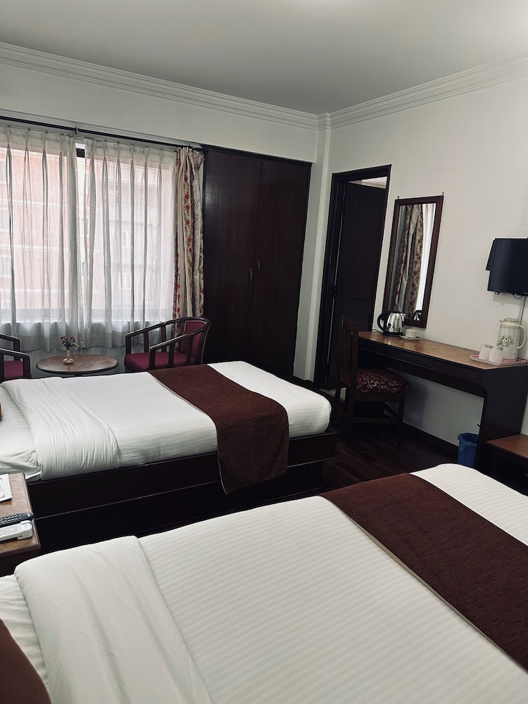 SUPER, DELUXE, DOUBLE BED