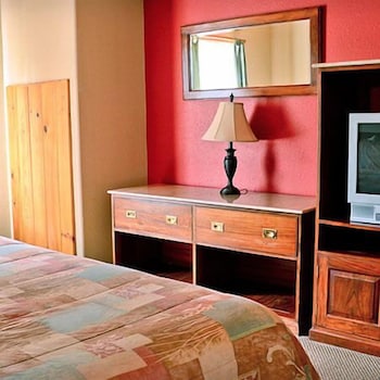 Mountain Edge Suites at Sunapee, an Ascend Collection Hotel 29/69