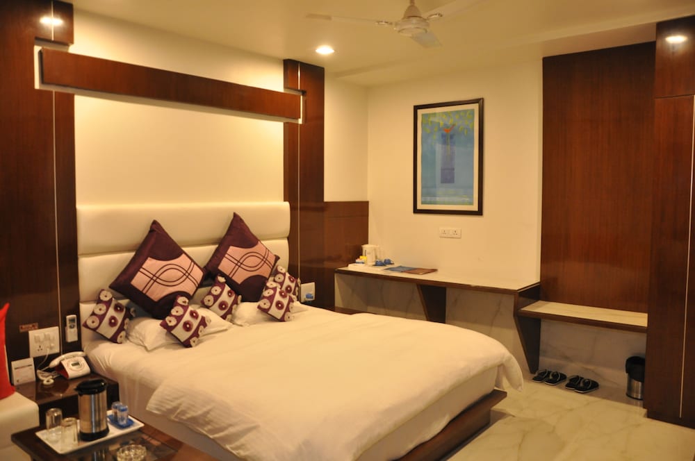 HOTEL VIJAN PALACE 9/28