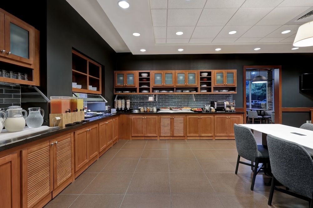Hyatt Place San Antonio–North/Stone Oak 6/62